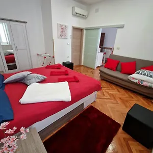 Tower Apartman